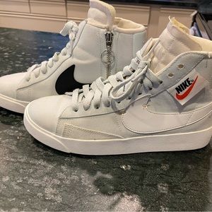Women’s Nike High Top Blazers - size 6